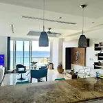 Punta Me Luxury Apartment Beach Front & Ocean View In The Best Location Of Cancun
