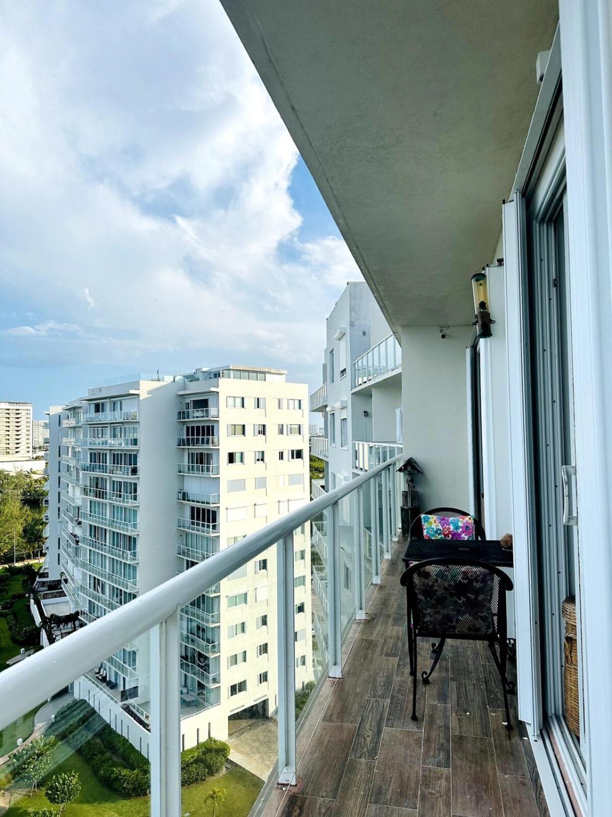 Punta Me Luxury Front & Ocean View *