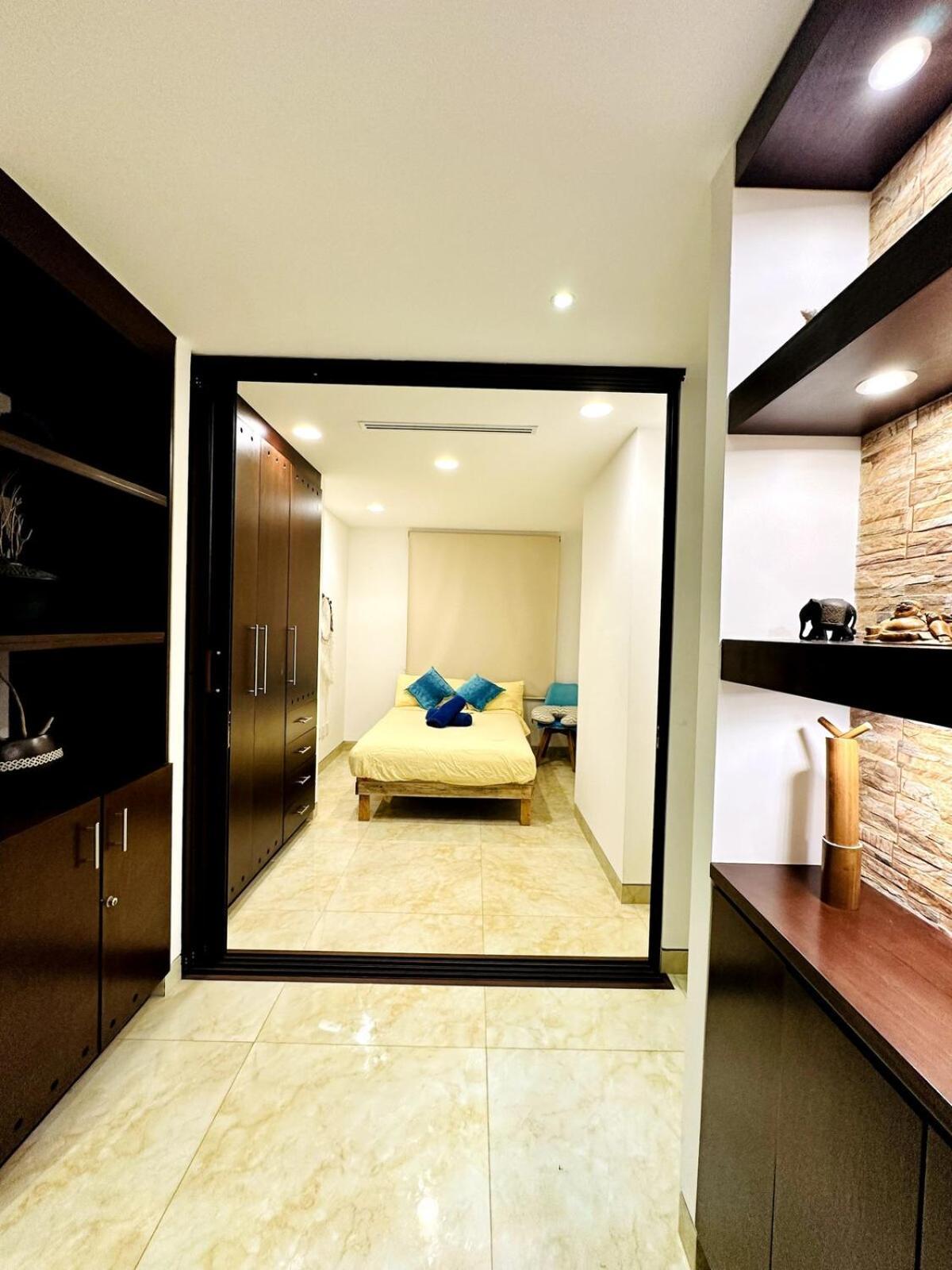 Punta Me Luxury Front & Ocean View